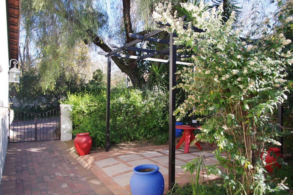 Pepper Tree Guest House Rivonia Sandton Exterior foto
